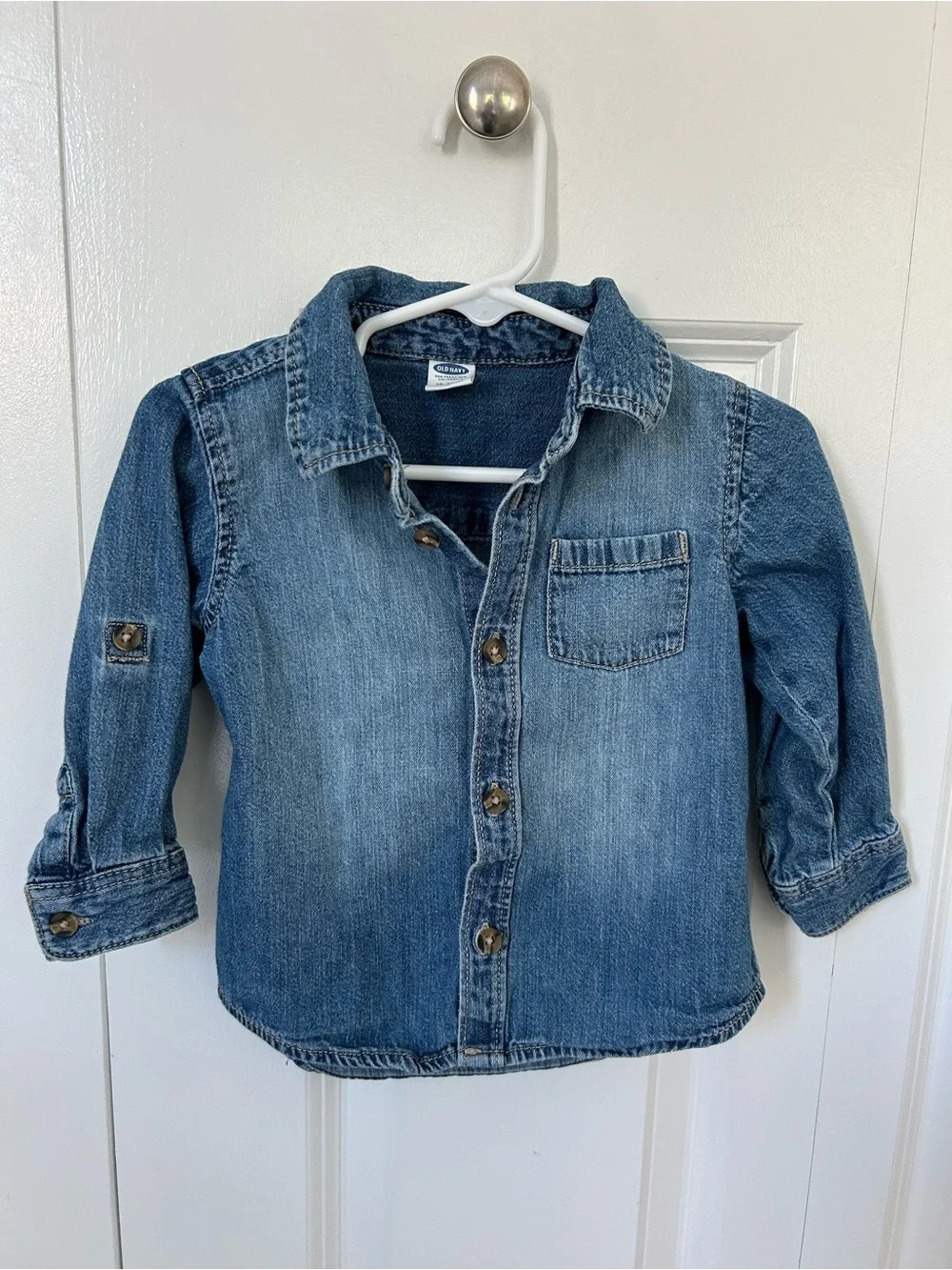 Old Navy baby button down denim shirt 18-24 months classic